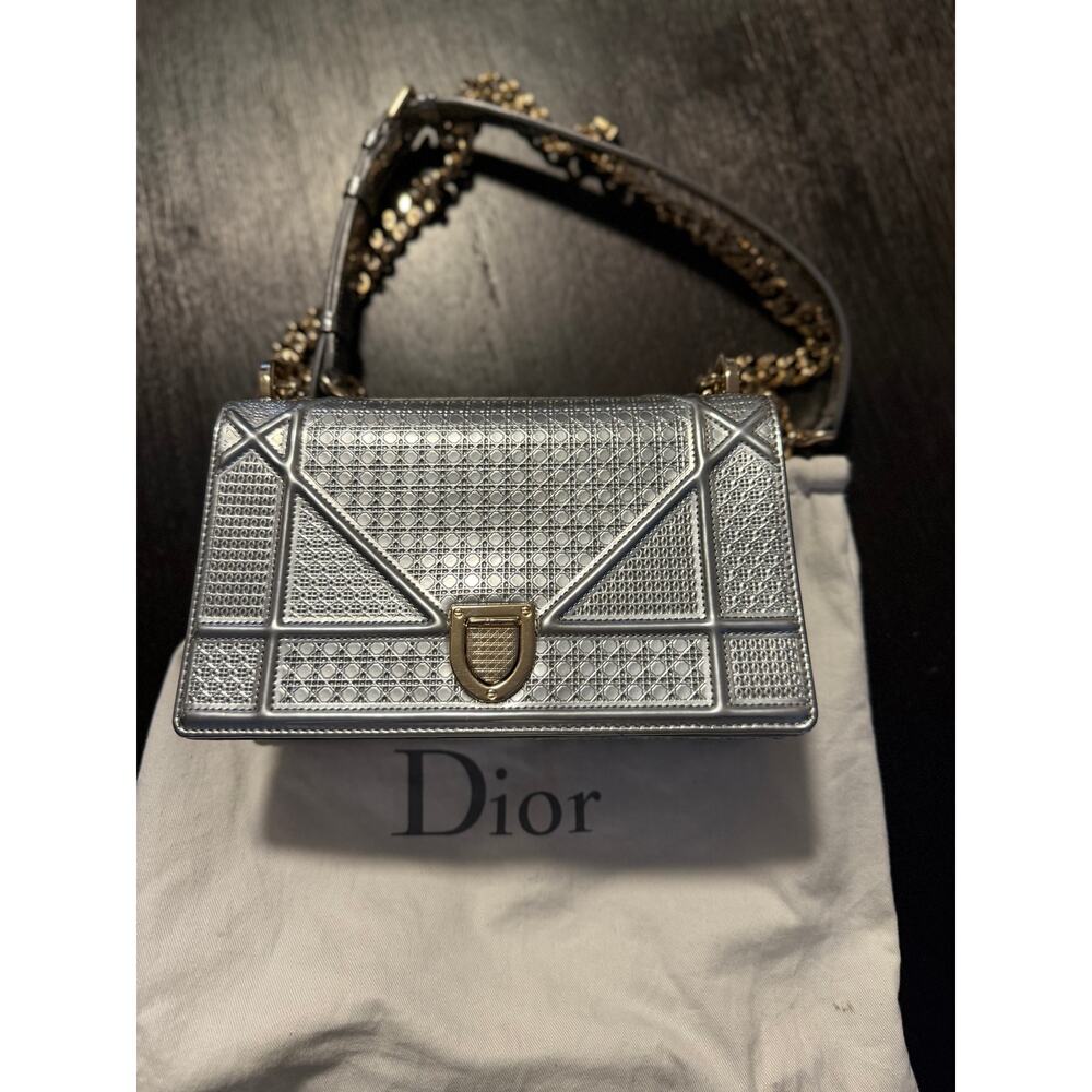 Dior Diorama Flap Bag Cannage Embossed Medium shoulder bag - Picture 9 of 14